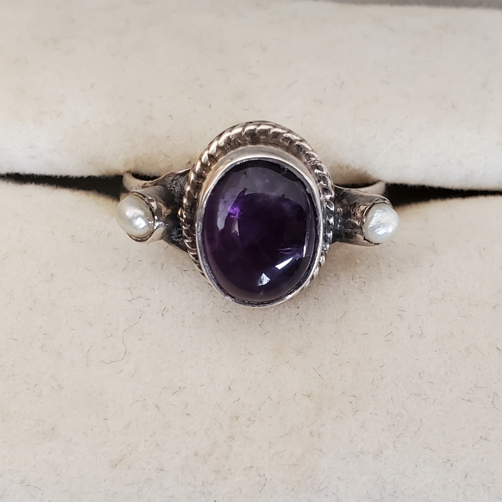 Sterling Silver Amethyst Cabochon Ring with Pearl Accents